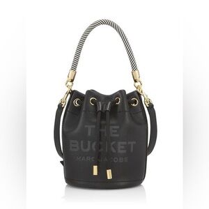 MARC JACOBS The Leather Bucket Bag